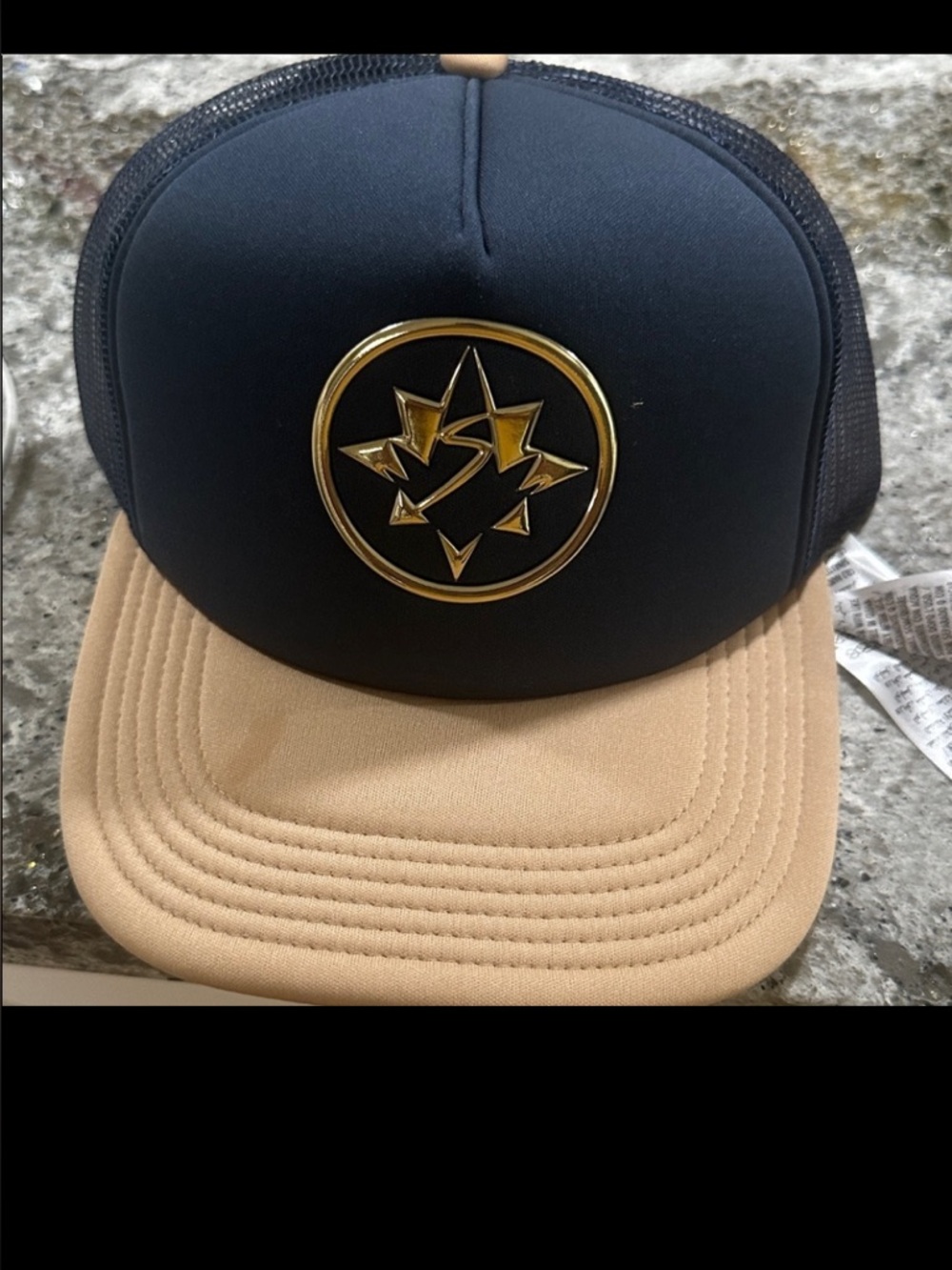 NEW Navy blue MARVEL hat with Gold Logo